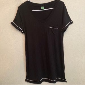 New black nightgown short-sleeved and super soft